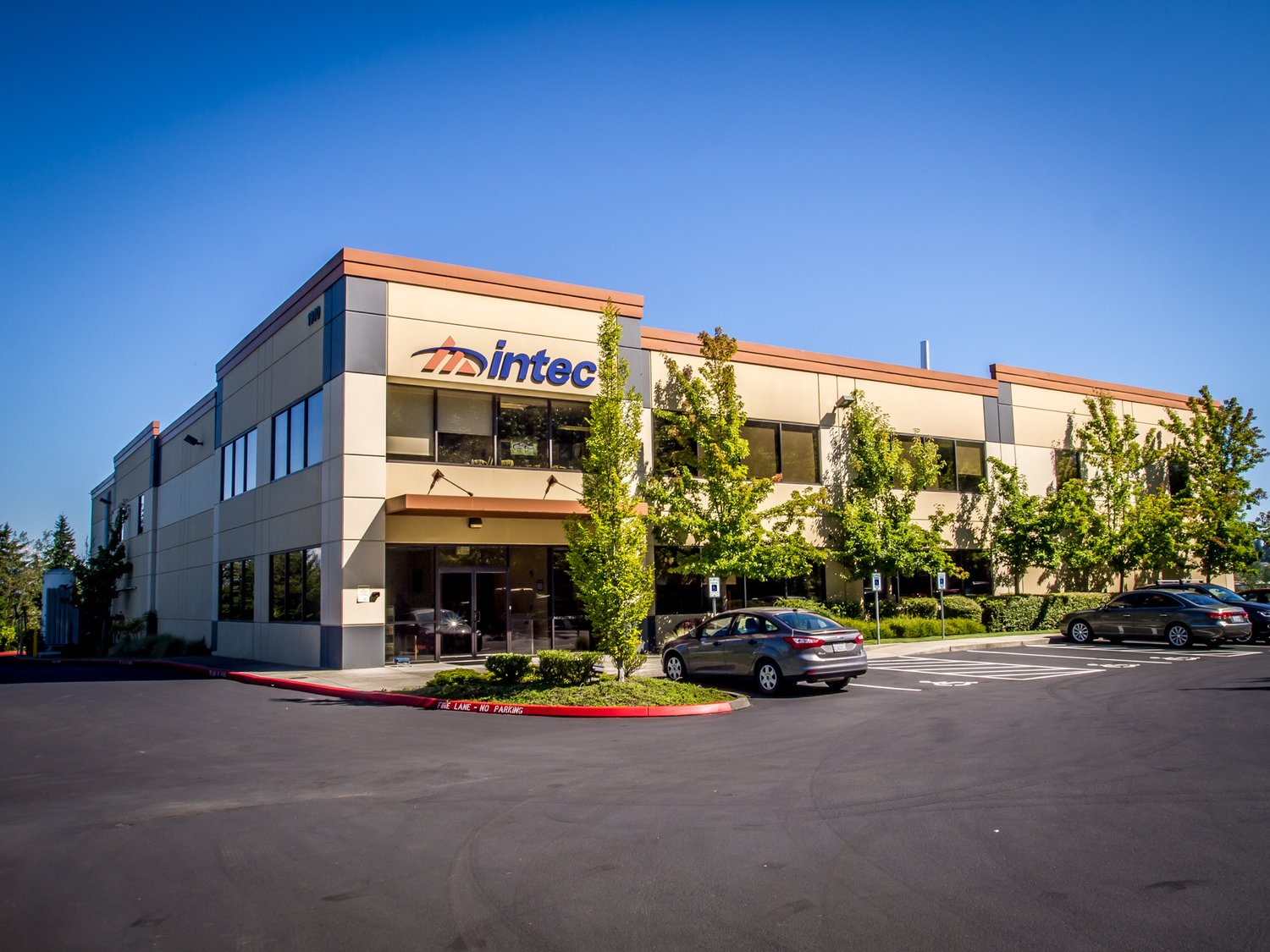 Intec - industrial tilt-up facility